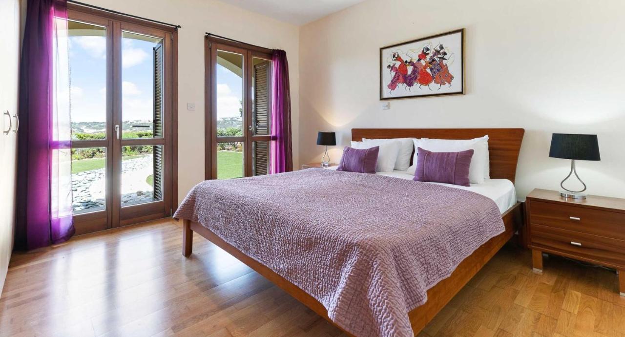 Fantastic Junior Villa Cz02 Salamis With Gorgeous Views, Aphrodite Hills Kouklia Extérieur photo