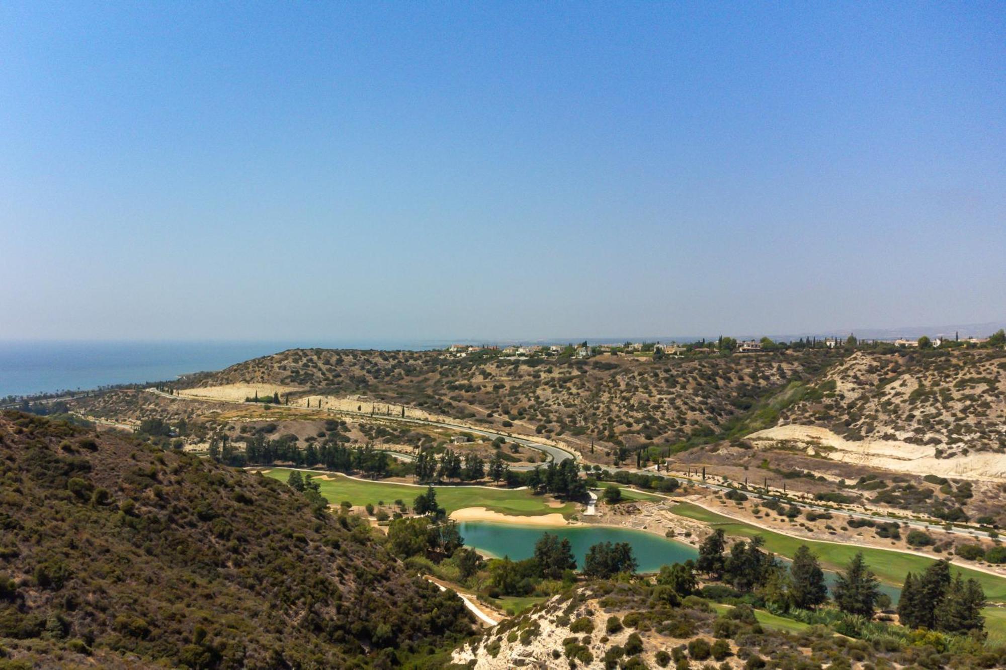 Fantastic Junior Villa Cz02 Salamis With Gorgeous Views, Aphrodite Hills Kouklia Extérieur photo