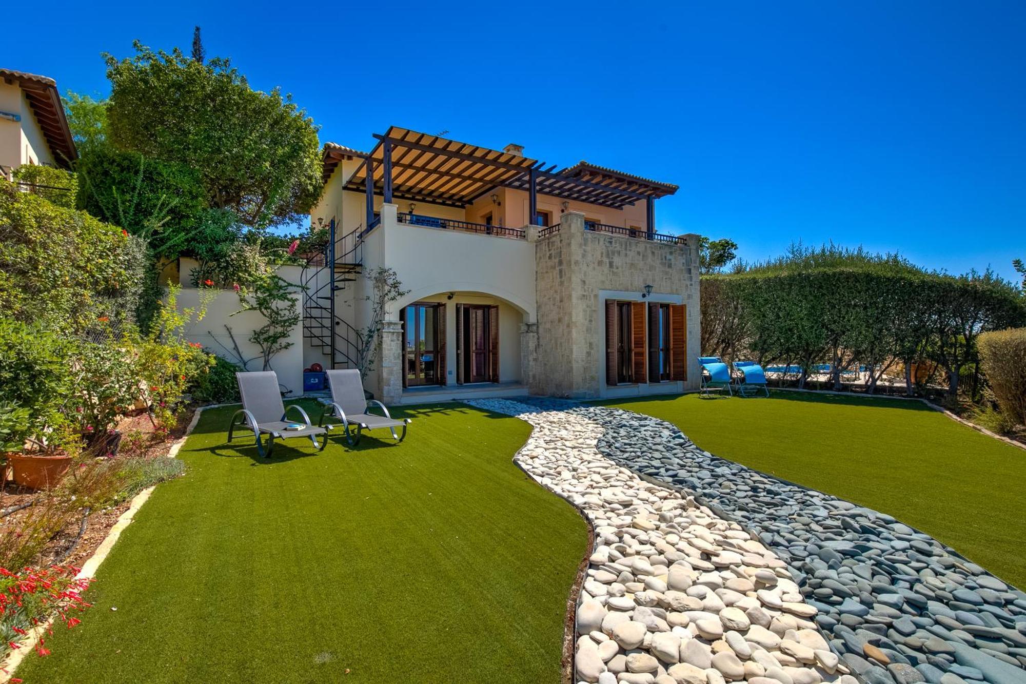 Fantastic Junior Villa Cz02 Salamis With Gorgeous Views, Aphrodite Hills Kouklia Extérieur photo