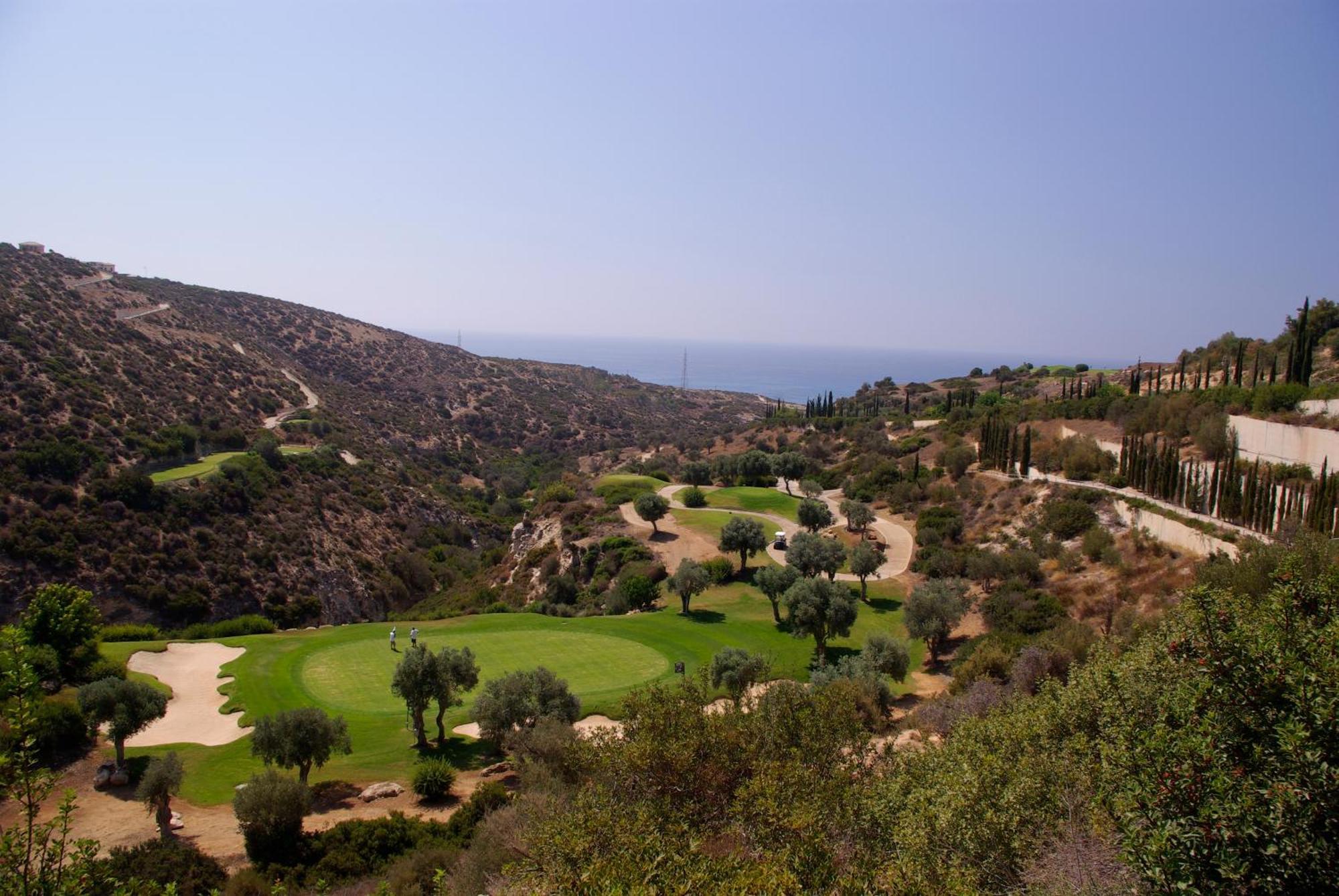 Fantastic Junior Villa Cz02 Salamis With Gorgeous Views, Aphrodite Hills Kouklia Extérieur photo